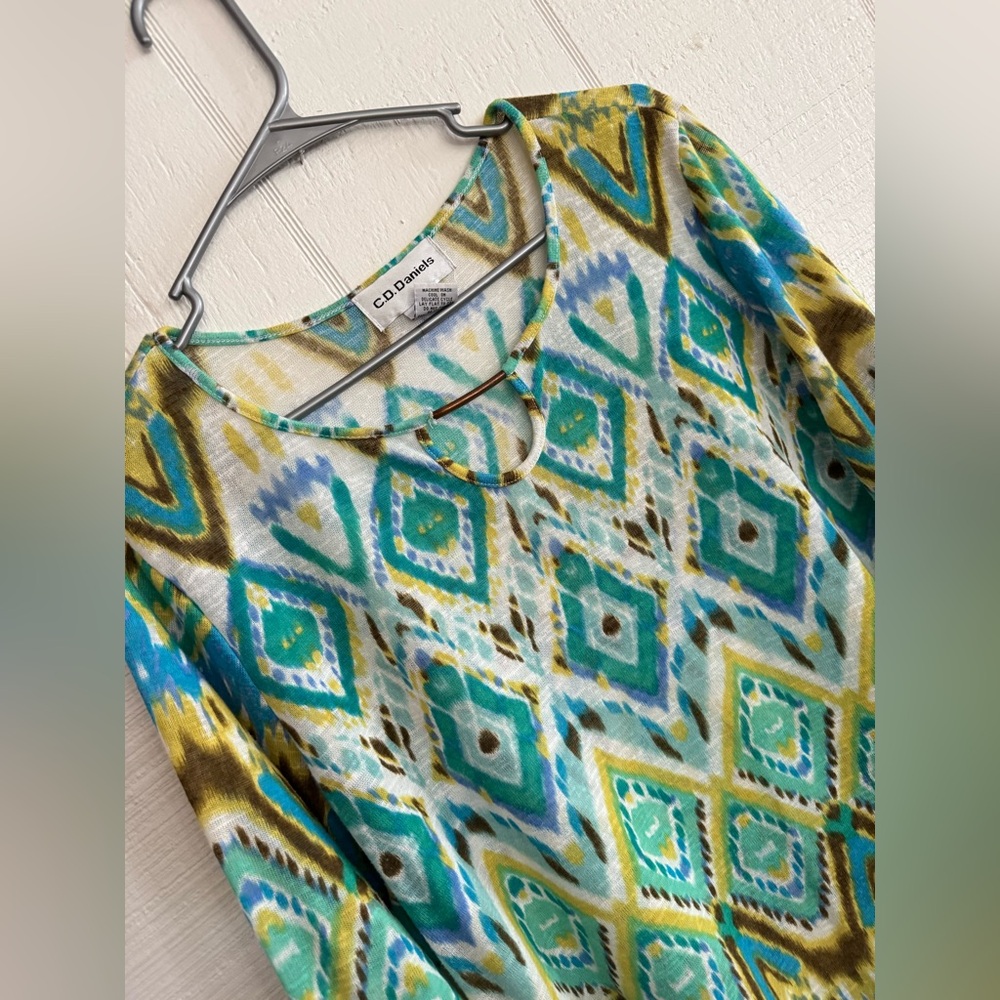 Colorful Geometric Pattern Tunic Top - Picture 4 of 6